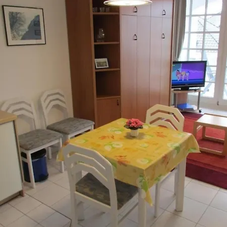Mit Balkon Und Tiefgarage Sellin (Rugen)