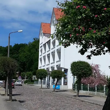 Mit Balkon Und Tiefgarage